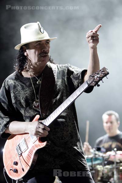 CARLOS SANTANA - 2010-10-12 - PARIS - Bercy - 